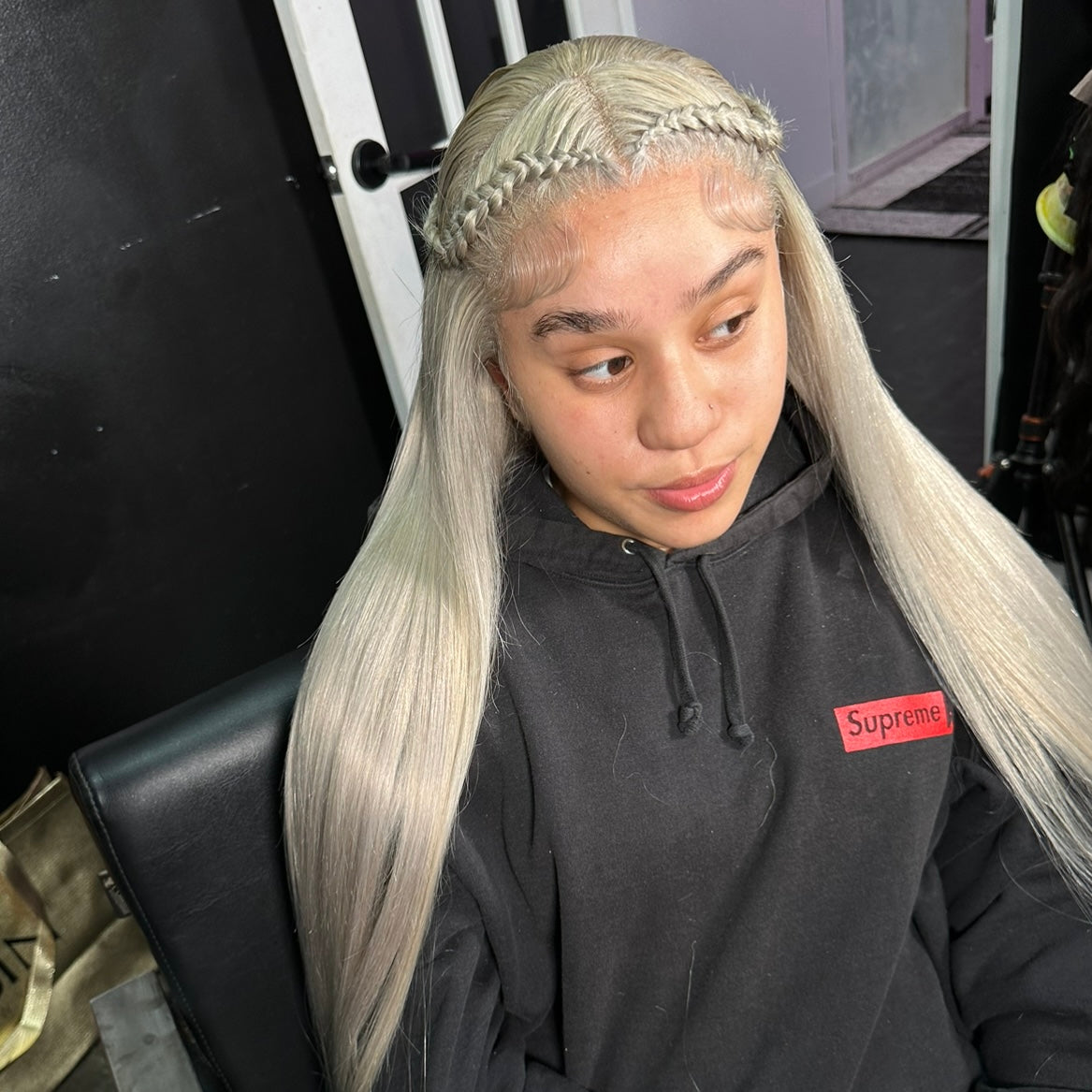 613 13X4 HD LACE FRONTAL STRAIGHT WIG